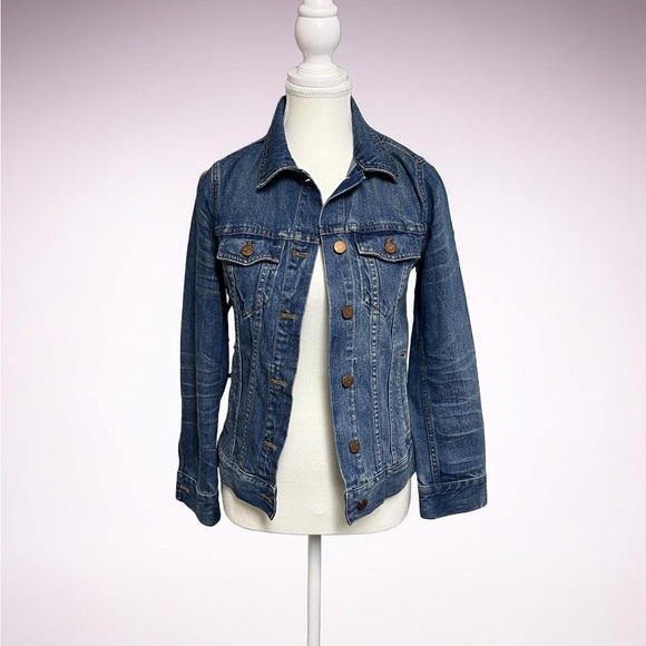 Madewell Jackets & Blazers - Madewell Blue Jean Jacket, EUC, no tears or bare areas, has all buttons, P2P 17”